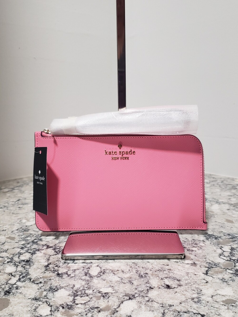 NWT Kate Spade Lucy Blossom Pink Saffiano Leather Medium Zip Around Wristlet